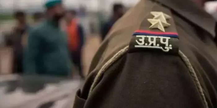 औचक निरीक्षण में अनुपस्थित मिले 10 पुलिसकर्मी निलंबित