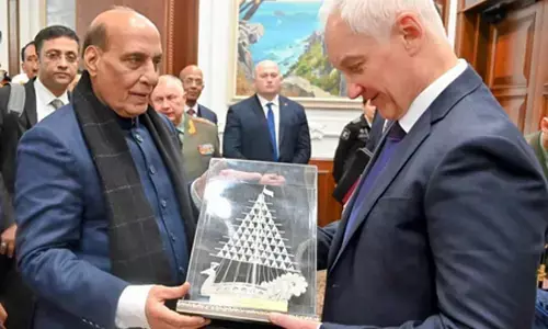 नई दिल्ली में भारत-रूस रक्षा मंत्रियों की अहम बैठक, सैन्य सहयोग पर होगी चर्चा