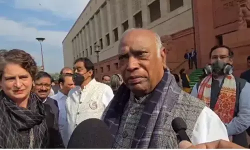 मोदी सरकार की नीति ठीक होती तो रूपया नहीं गिरता : मल्लिकार्जुन खरगे