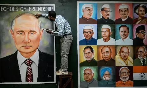 रूस के राष्ट्रपति व्लादिमीर पुतिन भारत आ रहे हैं. क्या है इस यात्रा का मुख्य एजेंडा? रूस के राष्ट्रपति व्लादिमीर पुतिन भारत आ रहे हैं. क्या है इस यात्रा का मुख्य एजेंडा?