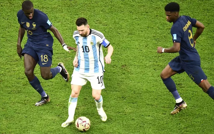 फीफा विश्व कप 2026: अर्जेंटीना का पहला मुकाबला अल्जीरिया से, एमबापे और हालैंड की टीम एक ग्रुप में