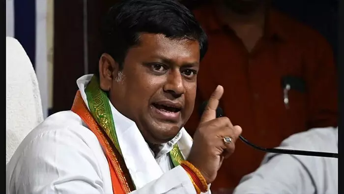 हमें मस्जिद से नहीं, इसके नाम से आपत्ति है : सुकांत मजूमदार हमें मस्जिद से नहीं, इसके नाम से आपत्ति है : सुकांत मजूमदार