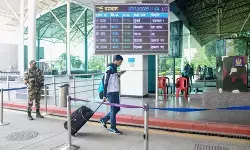 इंडिगो ने अब तक यात्रियों को 610 करोड़ रुपए का रिफंड किया, सरकार ने रात 8 बजे तक पूरा रिफंड लौटाने का दिया आदेश इंडिगो ने अब तक यात्रियों को 610 करोड़ रुपए का रिफंड किया, सरकार ने रात 8 बजे तक पूरा रिफंड लौटाने का दिया आदेश