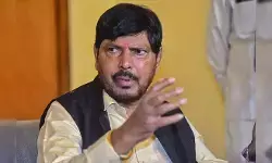 इंडिगो को यात्रियों का पैसा वापस करना चाहिए, रामदास आठवले ने गोवा अग्निकांड पर भी दुख जताया