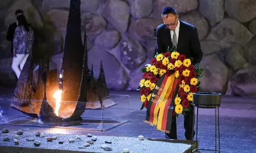 चांसलर मैर्त्स की पहली इस्राएल यात्रा, दो-राष्ट्र समाधान भी एजेंडा में