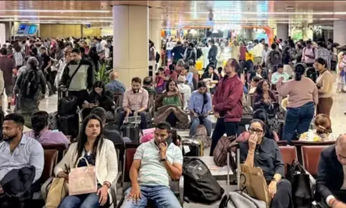 अव्यवस्था का मोदी मॉडल अव्यवस्था का मोदी मॉडल