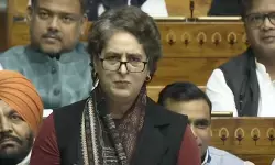 75 साल से देश आजाद है तो वंदे मातरम पर बहस आज क्यों?, इसके पीछे भाजपा के दो मकसद : प्रियंका गांधी वाड्रा 75 साल से देश आजाद है तो वंदे मातरम पर बहस आज क्यों?, इसके पीछे भाजपा के दो मकसद : प्रियंका गांधी वाड्रा