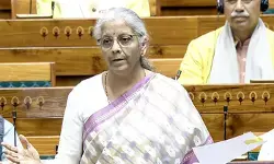 सिंहावलोकन 2025 : इनकम टैक्स में छूट, जीएसटी सुधार जैसे फैसलों से आम आदमी को बचत करने में मिली मदद