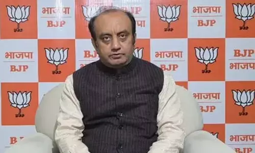 कांग्रेस और भ्रष्टाचार एक ही सिक्के के दो पहलू : सुधांशु त्रिवेदी कांग्रेस और भ्रष्टाचार एक ही सिक्के के दो पहलू : सुधांशु त्रिवेदी