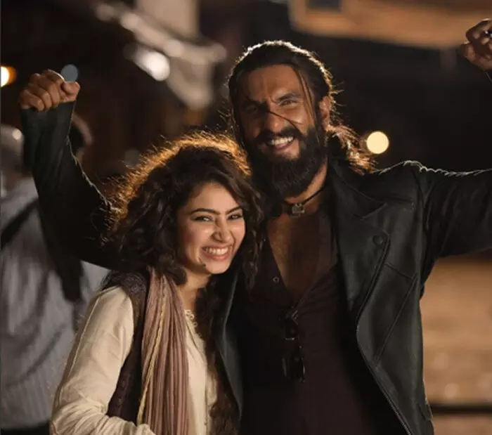 रणवीर सिंह की कला और इंसानियत की सारा अर्जुन मुरीद, कहा- मुझे आप पर बहुत गर्व है रणवीर सिंह की कला और इंसानियत की सारा अर्जुन मुरीद, कहा- मुझे आप पर बहुत गर्व है