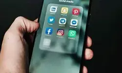 ऑस्ट्रेलिया में सोशल मीडिया बैन, 16 साल से कम उम्र के बच्चे नहीं कर पाएंगे यूज, कल से होगा लागू ऑस्ट्रेलिया में सोशल मीडिया बैन, 16 साल से कम उम्र के बच्चे नहीं कर पाएंगे यूज, कल से होगा लागू