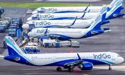डीजीसीए ने इंडिगो को उड़ानों की संख्या में 5 प्रतिशत की कटौती करने का दिया निर्देश डीजीसीए ने इंडिगो को उड़ानों की संख्या में 5 प्रतिशत की कटौती करने का दिया निर्देश