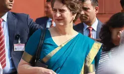 राउज एवेन्यू कोर्ट के नोटिस का प्रियंका गांधी ने किया विरोध, बोलीं-सोनिया गांधी ने देश की नागरिक बनने के बाद ही वोट डाला राउज एवेन्यू कोर्ट के नोटिस का प्रियंका गांधी ने किया विरोध, बोलीं-सोनिया गांधी ने देश की नागरिक बनने के बाद ही वोट डाला