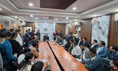 जिलाधिकारी ने सुरक्षा मानकों पर सभी क्लब-बार संचालकों को दिए सख्त निर्देश