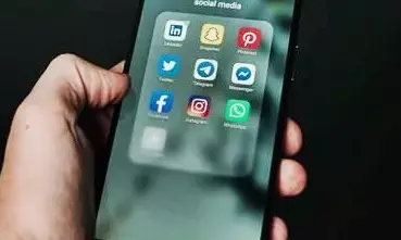 ऑस्ट्रेलिया में सोशल मीडिया बैन, 16 साल से कम उम्र के बच्चे नहीं कर पाएंगे यूज, कल से होगा लागू ऑस्ट्रेलिया में सोशल मीडिया बैन, 16 साल से कम उम्र के बच्चे नहीं कर पाएंगे यूज, कल से होगा लागू