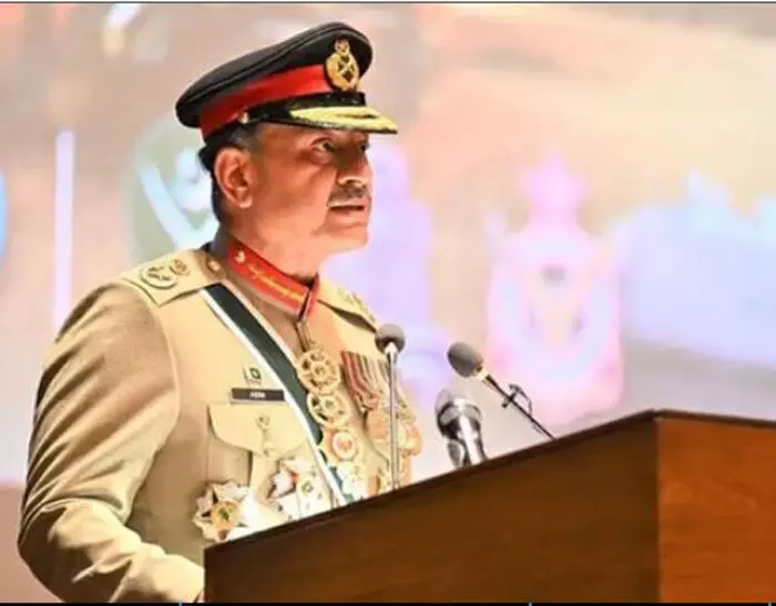 पहले ही भाषण में सीडीएफ आसिम मुनीर को याद आए पड़ोसी, पाकिस्तान की काबिलियत का किया बखान पहले ही भाषण में सीडीएफ आसिम मुनीर को याद आए पड़ोसी, पाकिस्तान की काबिलियत का किया बखान