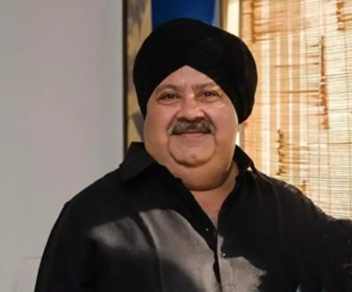 टीवी शो फैक्ट्री की तरह बन गए हैं, मनोज पाहवा ने छोटे पर्दे के कंटेंट को लेकर साझा किए विचार टीवी शो फैक्ट्री की तरह बन गए हैं, मनोज पाहवा ने छोटे पर्दे के कंटेंट को लेकर साझा किए विचार