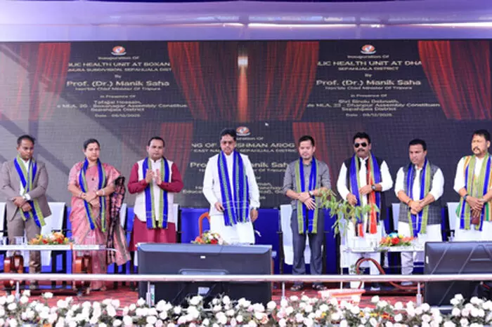 त्रिपुरा सर्वांगीण विकास की ओर तेजी से आगे बढ़ रहा: सीएम साहा त्रिपुरा सर्वांगीण विकास की ओर तेजी से आगे बढ़ रहा: सीएम साहा