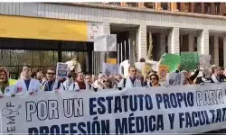 स्पेन : स्वास्थ्य विभाग के कर्मचारी चार दिवसीय हड़ताल पर, सरकार के प्रस्तावित कानून के खिलाफ विरोध प्रदर्शन स्पेन : स्वास्थ्य विभाग के कर्मचारी चार दिवसीय हड़ताल पर, सरकार के प्रस्तावित कानून के खिलाफ विरोध प्रदर्शन