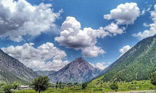 2025 में भी शांति नहीं लौटी कश्मीर में, अभी तक 116 मौतें, इनमें 25 सुरक्षाकर्मी और 42 आतंकी भी शामिल 2025 में भी शांति नहीं लौटी कश्मीर में, अभी तक 116 मौतें, इनमें 25 सुरक्षाकर्मी और 42 आतंकी भी शामिल