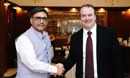अमेरिकी प्रतिनिधिमंडल के सदस्य रिक स्विट्जर ने विदेश सचिव विक्रम मिस्री से की मुलाकात, भारत-अमेरिका ट्रेड डील पर बातचीत की उम्मीद अमेरिकी प्रतिनिधिमंडल के सदस्य रिक स्विट्जर ने विदेश सचिव विक्रम मिस्री से की मुलाकात, भारत-अमेरिका ट्रेड डील पर बातचीत की उम्मीद