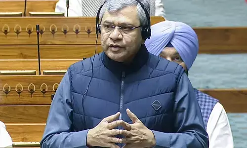 रेलवे की दैनिक ट्रेन सेवाओं की औसत संख्या बढ़कर 11,740 हुई : अश्विनी वैष्णव