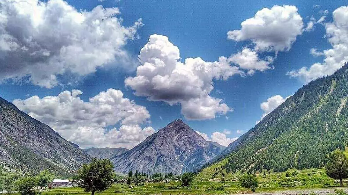 2025 में भी शांति नहीं लौटी कश्मीर में, अभी तक 116 मौतें, इनमें 25 सुरक्षाकर्मी और 42 आतंकी भी शामिल 2025 में भी शांति नहीं लौटी कश्मीर में, अभी तक 116 मौतें, इनमें 25 सुरक्षाकर्मी और 42 आतंकी भी शामिल