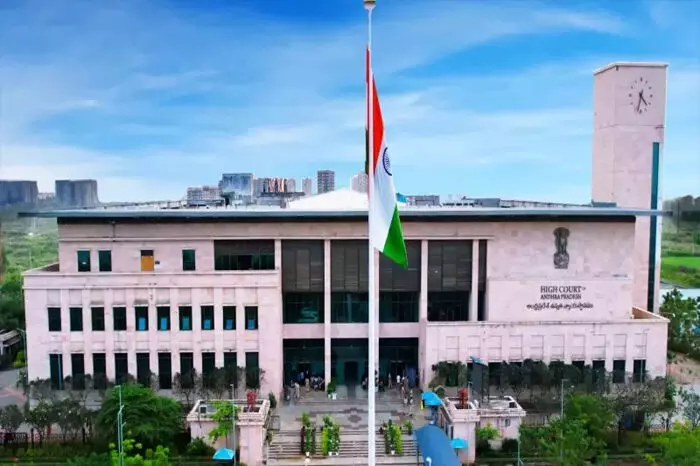 तिरुपति परकमणि चोरी मामले में हाई कोर्ट ने कानूनी कार्रवाई का दिया आदेश तिरुपति परकमणि चोरी मामले में हाई कोर्ट ने कानूनी कार्रवाई का दिया आदेश