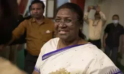 राष्ट्रपति मुर्मू का दो दिवसीय मणिपुर दौरा आज से शुरू राष्ट्रपति मुर्मू का दो दिवसीय मणिपुर दौरा आज से शुरू