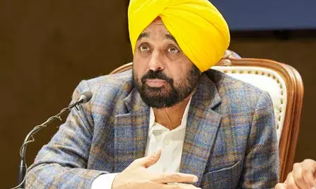 विश्व चैंपियन टीम में शामिल पंजाब के खिलाड़ियों को महाराजा यादवेंद्र इंटरनेशनल क्रिकेट स्टेडियम में किया जाएगा सम्मानित : भगवंत मान विश्व चैंपियन टीम में शामिल पंजाब के खिलाड़ियों को महाराजा यादवेंद्र इंटरनेशनल क्रिकेट स्टेडियम में किया जाएगा सम्मानित : भगवंत मान