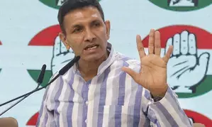 जीतू पटवारी ने बोला हमला ,कहा- ब्याज चुकाने के लिए संपत्तियां बेच रही मध्य प्रदेश सरकार जीतू पटवारी ने बोला हमला ,कहा- ब्याज चुकाने के लिए संपत्तियां बेच रही मध्य प्रदेश सरकार