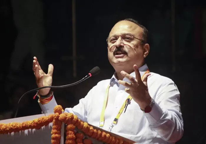 दिल्ली सरकार मजबूत फायर सेफ्टी मानकों को सुनिश्चित करने के लिए प्रतिबद्ध: आशीष सूद दिल्ली सरकार मजबूत फायर सेफ्टी मानकों को सुनिश्चित करने के लिए प्रतिबद्ध: आशीष सूद