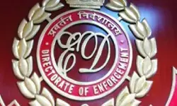 कट्टरपंथी मॉड्यूल की जांच में ईडी ने 40 जगहों पर मारी रेड, करोड़ोंं की संपत्ति बरामद कट्टरपंथी मॉड्यूल की जांच में ईडी ने 40 जगहों पर मारी रेड, करोड़ोंं की संपत्ति बरामद