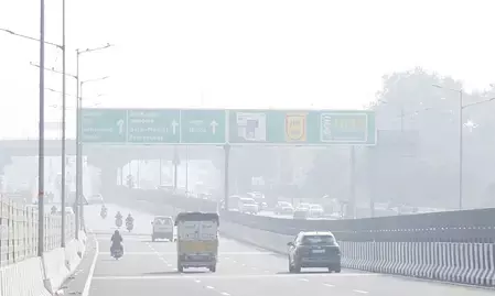 दिल्ली-एनसीआर की हवा हुई जहरीली, एक्यूआई 400 के पार, 13 और 14 दिसंबर को रहेगी शैलो से मॉडरेट फॉग की स्थिति दिल्ली-एनसीआर की हवा हुई जहरीली, एक्यूआई 400 के पार, 13 और 14 दिसंबर को रहेगी शैलो से मॉडरेट फॉग की स्थिति