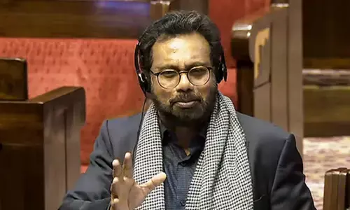 मोबिलिटी बिल में ‘खतरनाक क्लॉज’! जॉन ब्रिटास ने जयशंकर को भेजी कड़ी चिट्ठी मोबिलिटी बिल में ‘खतरनाक क्लॉज’! जॉन ब्रिटास ने जयशंकर को भेजी कड़ी चिट्ठी