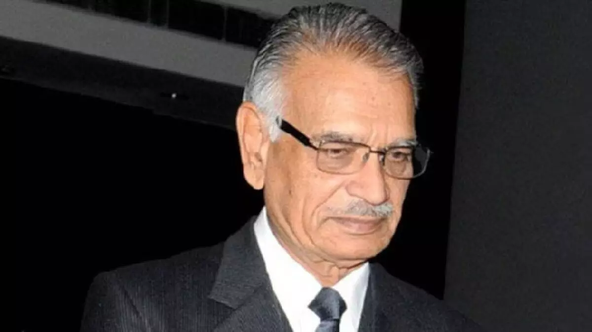 Shivraj Patil Demise: पूर्व गृह मंत्री शिवराज पाटिल का निधन, 90 साल की आयु में लातूर में ली अंतिम सांस Shivraj Patil Demise: पूर्व गृह मंत्री शिवराज पाटिल का निधन, 90 साल की आयु में लातूर में ली अंतिम सांस