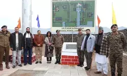 जम्मू-कश्मीर: पुंछ में 105 फीट ऊंचे तिरंगे की रखी गई नींव, बनवत व्यू पॉइंट बनेगा देशभक्ति का केंद्र जम्मू-कश्मीर: पुंछ में 105 फीट ऊंचे तिरंगे की रखी गई नींव, बनवत व्यू पॉइंट बनेगा देशभक्ति का केंद्र