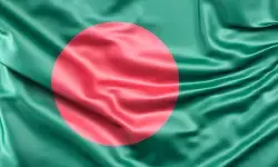 बांग्लादेश के लक्ष्मीपुर में बदमाशों ने चुनाव आयोग के दफ्तर में लगाई आग बांग्लादेश के लक्ष्मीपुर में बदमाशों ने चुनाव आयोग के दफ्तर में लगाई आग