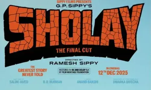 री-रिलीज शोले को देख बोले दर्शक, हर फ्रेम में महसूस हुई धर्मेंद्र की कमी री-रिलीज शोले को देख बोले दर्शक, हर फ्रेम में महसूस हुई धर्मेंद्र की कमी