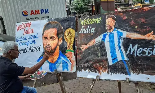 फुटबॉल स्टार लियोनेल मेसी का कोलकाता इवेंट हुआ मेसी, आयोजक गिरफ्तार फुटबॉल स्टार लियोनेल मेसी का कोलकाता इवेंट हुआ मेसी, आयोजक गिरफ्तार