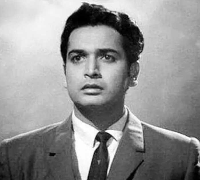 किंग ऑफ रोमांस: पिता की मर्जी के खिलाफ बने एक्टर, एक सलाह ने बर्बाद कर दिया था सुपरस्टार का करियर किंग ऑफ रोमांस: पिता की मर्जी के खिलाफ बने एक्टर, एक सलाह ने बर्बाद कर दिया था सुपरस्टार का करियर