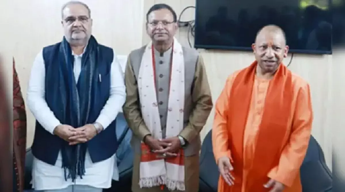 पंकज चौधरी बने यूपी भाजपा के नए अध्यक्ष, विनोद तावड़े और पीयूष गोयल ने की घोषणा; सीएम योगी रहे मौजूद पंकज चौधरी बने यूपी भाजपा के नए अध्यक्ष, विनोद तावड़े और पीयूष गोयल ने की घोषणा; सीएम योगी रहे मौजूद