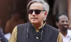 ‘गांधी विरासत का सम्मान करें’, शशि थरूर ने मनरेगा नाम बदलने के विवाद को बताया दुर्भाग्यपूर्ण