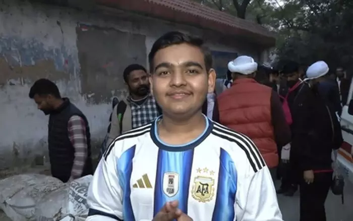 जीओएटी इंडिया टूर 2025 का सफल समापन, मेसी को देखकर फैंस भावुक, बोले- हमारा सपना सच हो गया जीओएटी इंडिया टूर 2025 का सफल समापन, मेसी को देखकर फैंस भावुक, बोले- हमारा सपना सच हो गया