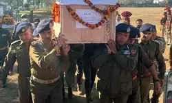 आतंकी मुठभेड़ के दौरान शहीद हुए वीर जवान अमजिद अली , पुलिस ने शहादत को किया सलाम आतंकी मुठभेड़ के दौरान शहीद हुए वीर जवान अमजिद अली , पुलिस ने शहादत को किया सलाम