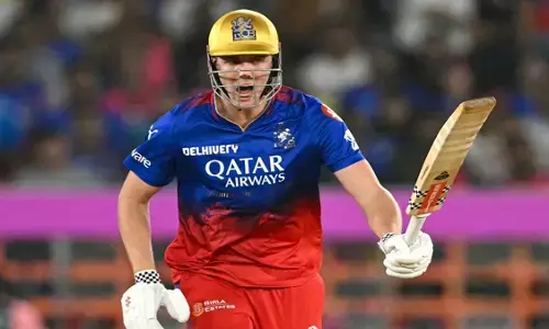 IPL 2026 Auction: कैमरन ग्रीन को 25.20 करोड़ में KKR ने खरीदा, रवि बिश्नोई राजस्थान में 7.2 करोड़ की लगी बोली