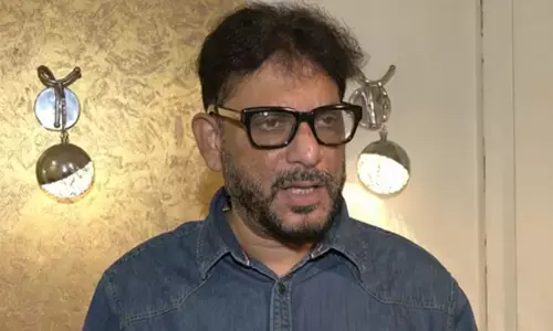 वारिस पठान का हमला : मुस्लिम महिला का हिजाब खींचना शर्मनाक वारिस पठान का हमला : मुस्लिम महिला का हिजाब खींचना शर्मनाक