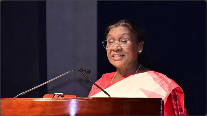 राष्ट्रपति द्रौपदी मुर्मू का तीन राज्यों का दौरा आज से शुरू राष्ट्रपति द्रौपदी मुर्मू का तीन राज्यों का दौरा आज से शुरू