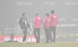 लखनऊ में कोहरे ने किया चौथे टी20 का क्लीन बोल्ड! लखनऊ में कोहरे ने किया चौथे टी20 का क्लीन बोल्ड!