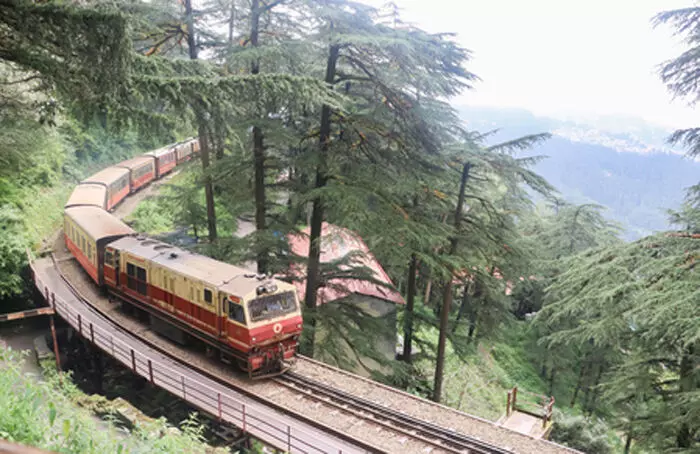 एनएफआर गुवाहाटी-सैरांग रूट पर यात्रियों को बड़ी राहत, क्रिसमस के लिए स्पेशल ट्रेनों का परिचालन एनएफआर गुवाहाटी-सैरांग रूट पर यात्रियों को बड़ी राहत, क्रिसमस के लिए स्पेशल ट्रेनों का परिचालन